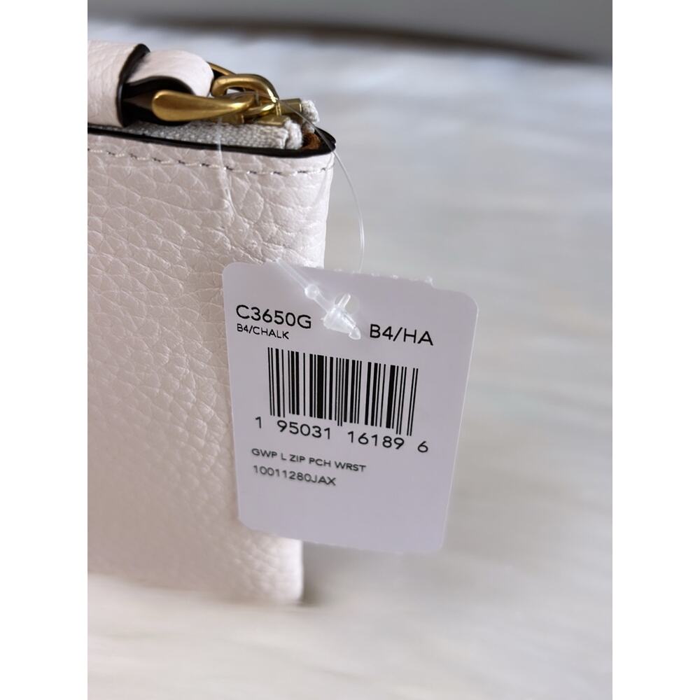 Coach Chalk Pebbled Leather Small Wristlet with Gold Logo - Picture 3 of 4